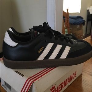 Black/white samba adidas sz 3 kids